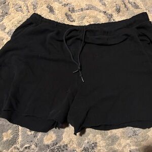 Victors secret/PINK Black sweat shorts with drawstring waist #loungewear #summer